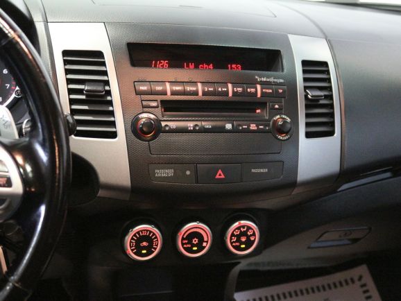 Mitsubishi Outlander Inspire, 3.0 л, АТ, 2007 фото 10