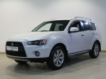 Mitsubishi Outlander Ultimate, 2.4 л, CVT, 2012 фото 3