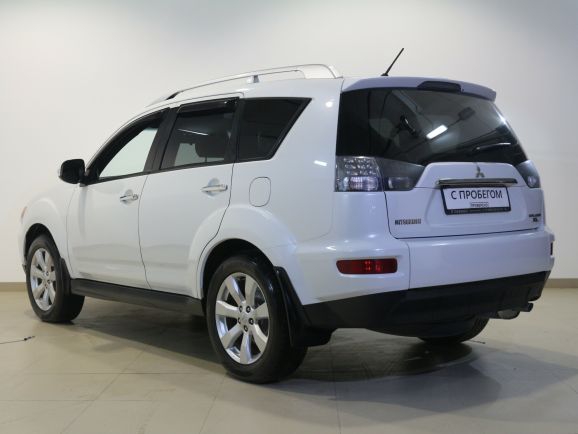 Mitsubishi Outlander Ultimate, 2.4 л, Вариатор, 2012 фото 6