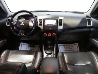 Mitsubishi Outlander Ultimate, 2.4 л, CVT, 2012 фото 9