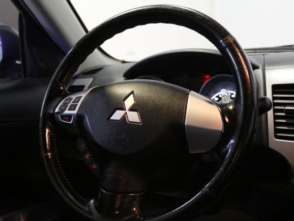 Mitsubishi Outlander Ultimate, 2.4 л, Вариатор, 2012 фото 12