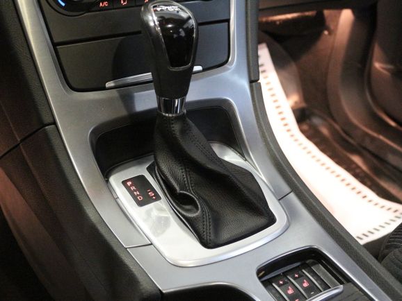 Ford Mondeo Ghia, 2.0 л, Робот, 2013 фото 12