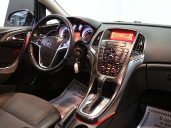 Opel Astra Cosmo, 1.6 л, АКПП, 2011 фото 7