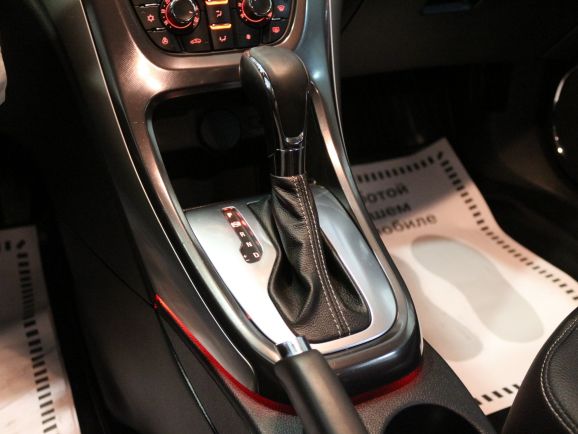 Opel Astra Cosmo, 1.6 л, АТ, 2011 фото 12