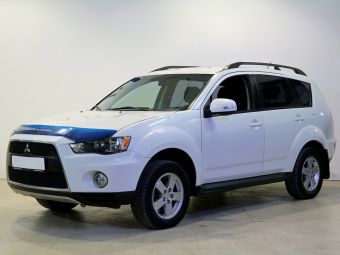 Mitsubishi Outlander Intense, 2.0 л, CVT, 2011 фото 3