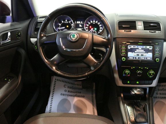 Skoda Yeti Ambition, 1.8 л, Робот, 2013 фото 9