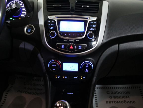 Hyundai Solaris Family, 1.6 л, АТ, 2011 фото 1