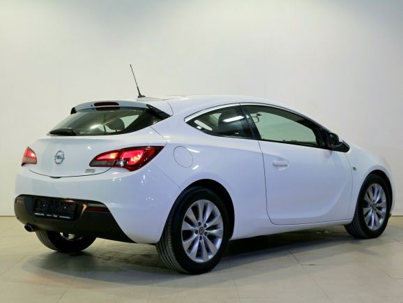 Opel Astra Sport, 1.4 л, АТ, 2012 фото 5