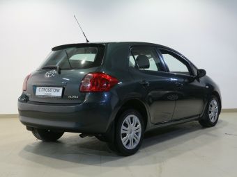 Toyota Auris, 1.5 л, CVT, 2009 фото 5