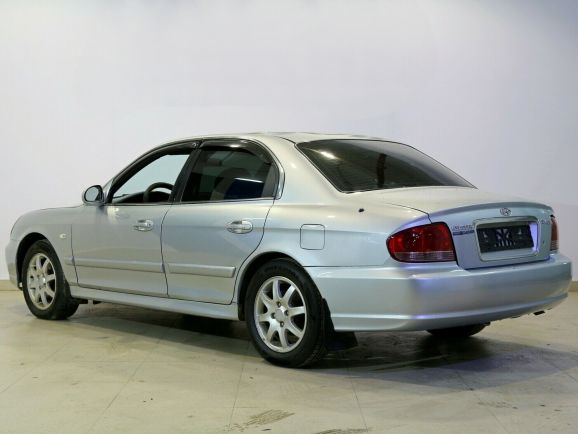 Hyundai Sonata MT5, 2.0 л, МТ, 2011 фото 6