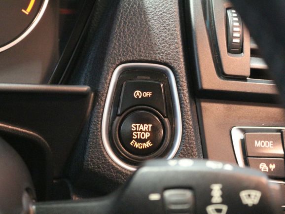 BMW 1 серии, 1.6 л, АТ, 2011 фото 1