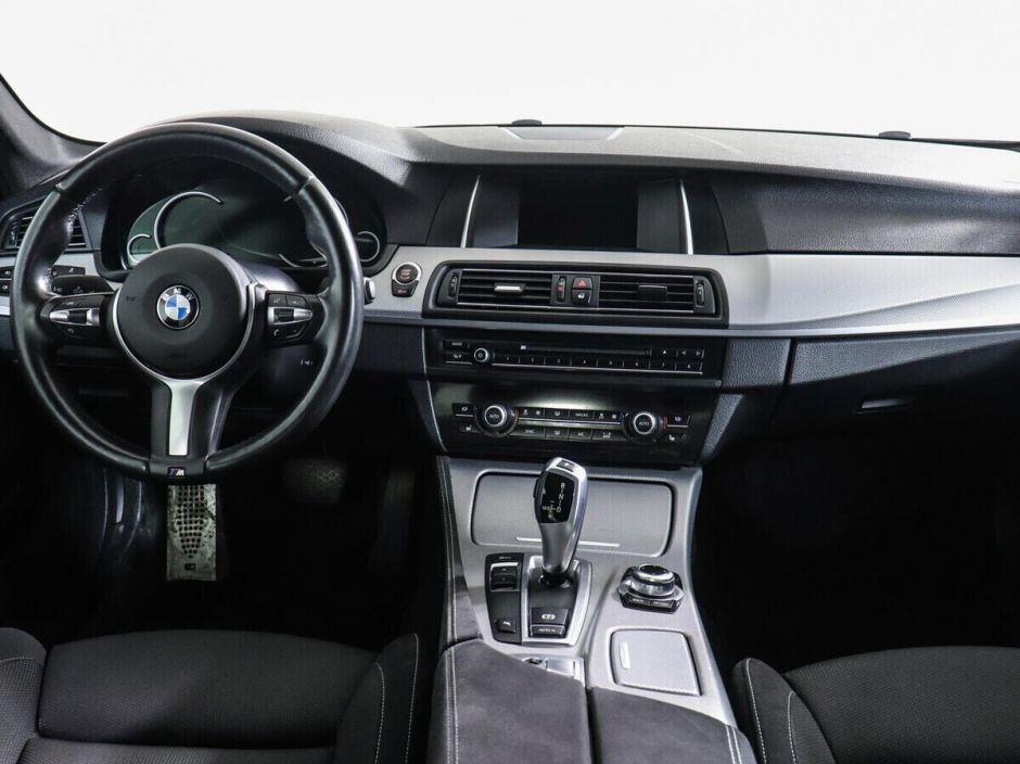 BMW 5 серии, 2.0 л, АТ, 2016 фото 8