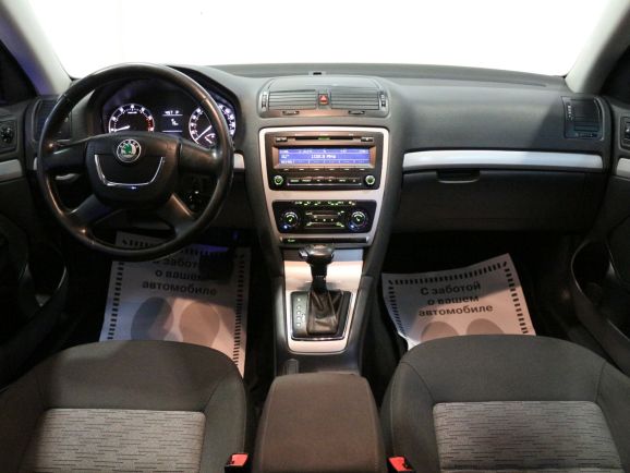 Skoda Octavia, 1.8 л, АТ, 2012 фото 8