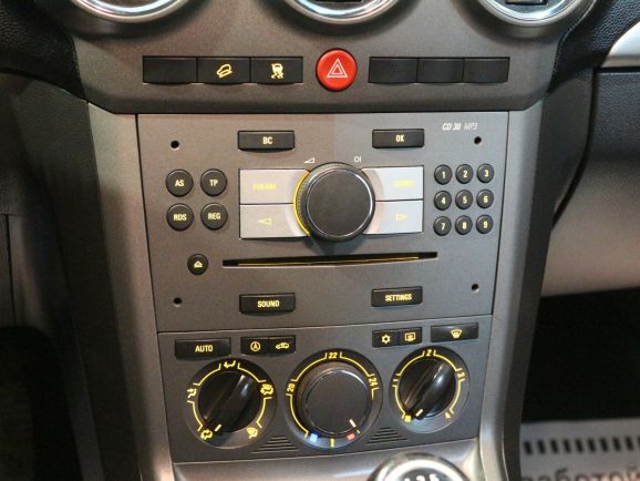 Opel Antara Enjoy, 2.4 л, МТ, 2011 фото 10