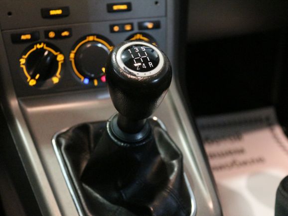 Opel Antara Enjoy, 2.4 л, МТ, 2011 фото 1