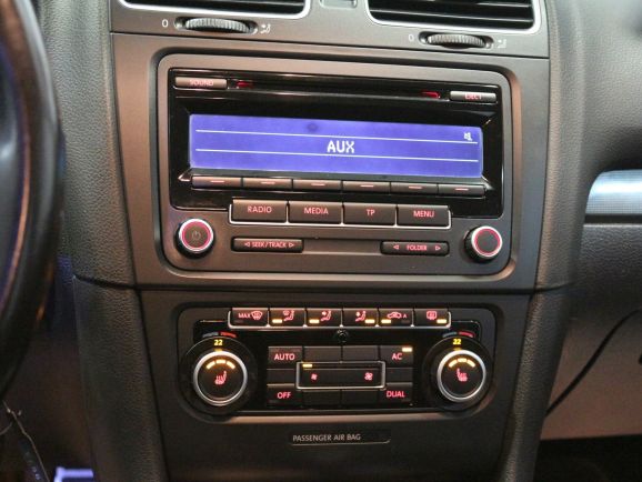 Volkswagen Golf Trendline, 1.4 л, Робот, 2011 фото 9