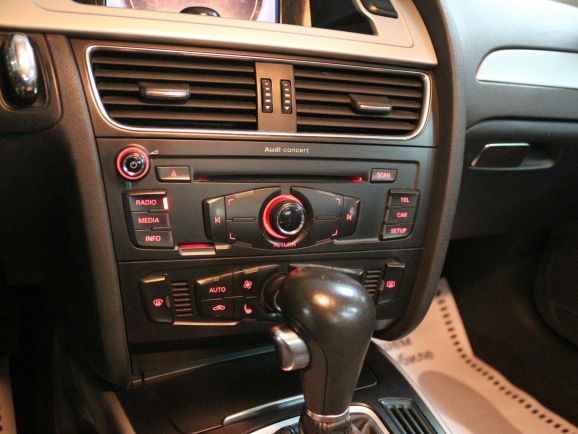 Audi A4 Стандарт, 1.8 л, Вариатор, 2010 фото 10