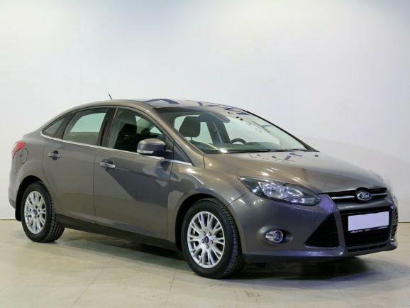 Ford Focus Titanium, 2.0 л, Робот, 2013 фото 4