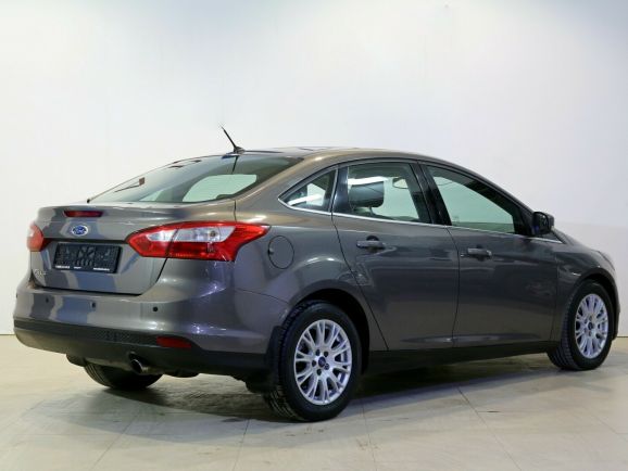 Ford Focus Titanium, 2.0 л, Робот, 2013 фото 5
