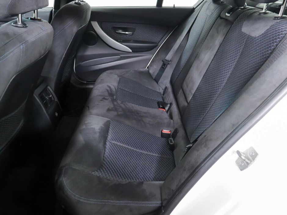 BMW 3 серии, 2.0 л, АТ, 2016 фото 1