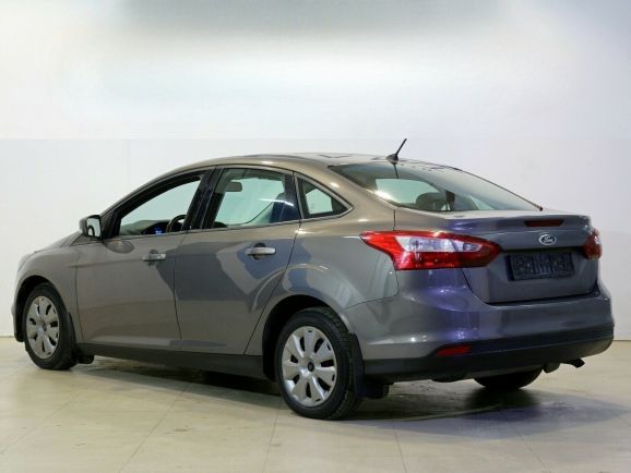 Ford Focus, 1.6 л, Робот, 2012 фото 6