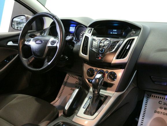 Ford Focus, 1.6 л, Робот, 2012 фото 7