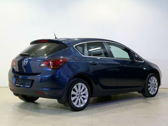 Opel Astra, 1.6 л, АТ, 2010 фото 5