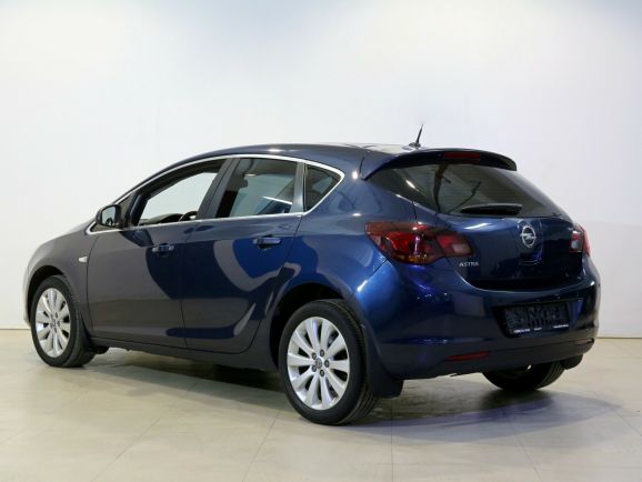 Opel Astra, 1.6 л, АТ, 2010 фото 6