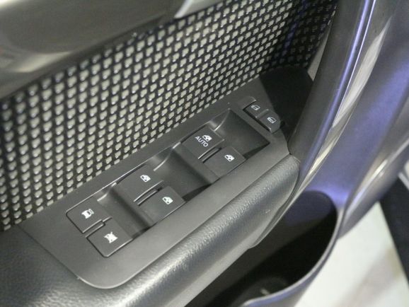 Chevrolet Captiva, 2.4 л, МТ, 2011 фото 2