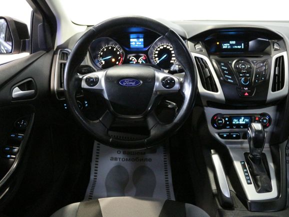 Ford Focus Titanium, 1.6 л, Робот, 2014 фото 8