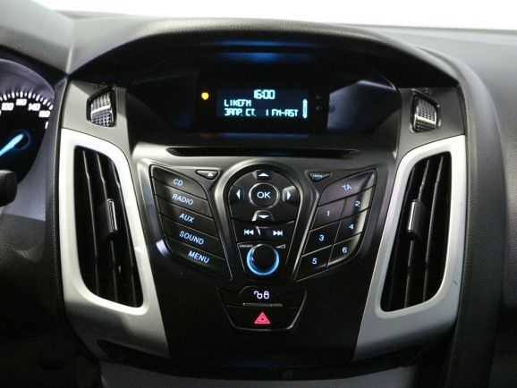 Ford Focus Titanium, 1.6 л, Робот, 2014 фото 10