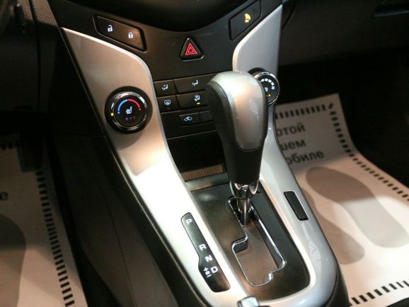 Chevrolet Cruze LS, 1.6 л, АТ, 2013 фото 2