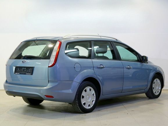 Ford Focus Comfort, 1.8 л, МТ, 2010 фото 4