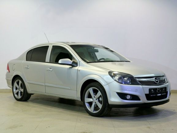 Opel Astra Cosmo, 1.6 л, МТ, 2013 фото 5