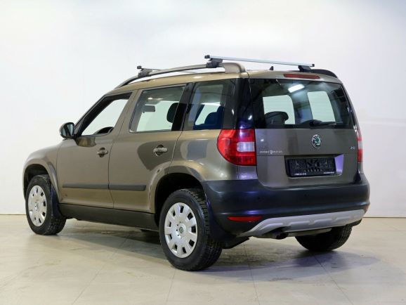 Skoda Yeti Ambition, 1.2 л, Робот, 2013 фото 6