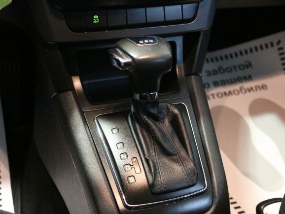 Skoda Yeti Ambition, 1.2 л, Робот, 2013 фото 1