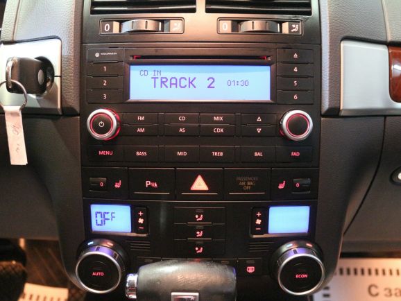 Volkswagen Touareg, 3.2 л, АТ, 2005 фото 11