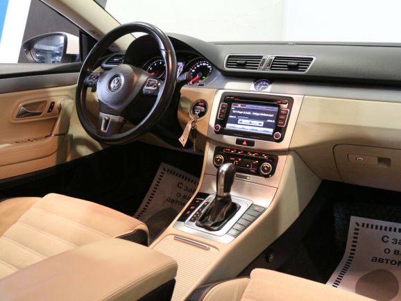 Volkswagen Passat CC, 1.8 л, Робот, 2010 фото 7
