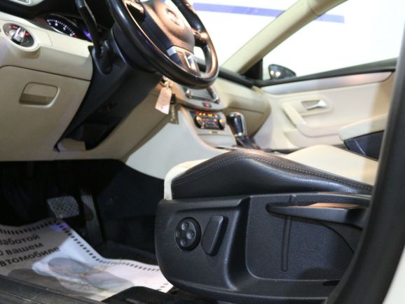 Volkswagen Passat CC, 1.8 л, Робот, 2010 фото 13