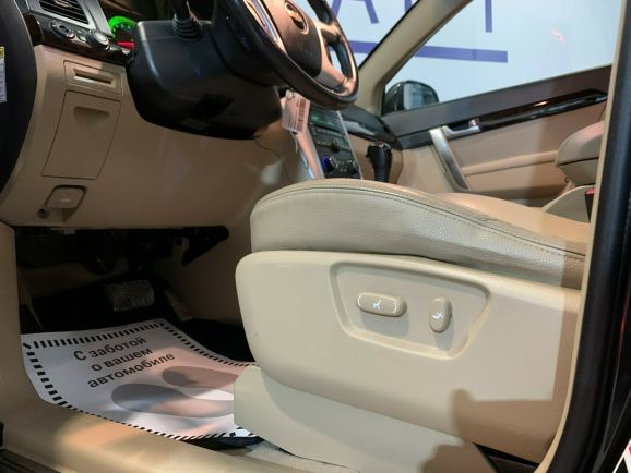 Chevrolet Captiva, 3.2 л, АТ, 2010 фото 1