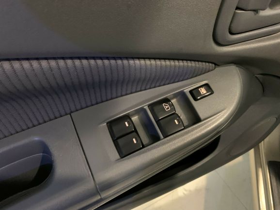 Nissan Almera Classic, 1.6 л, АТ, 2012 фото 1