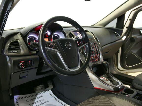 Opel Astra Cosmo, 1.4 л, АТ, 2012 фото 2