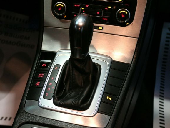 Volkswagen Passat CC, 1.8 л, Робот, 2010 фото 11