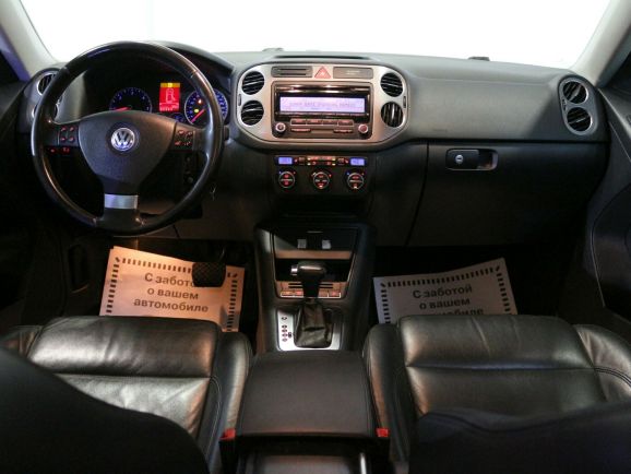 Volkswagen Tiguan, 2.0 л, АТ, 2009 фото 8