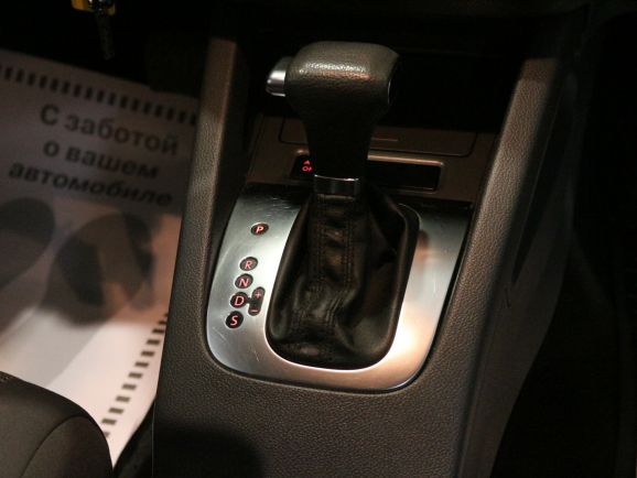 Volkswagen Jetta, 1.6 л, АТ, 2008 фото 2