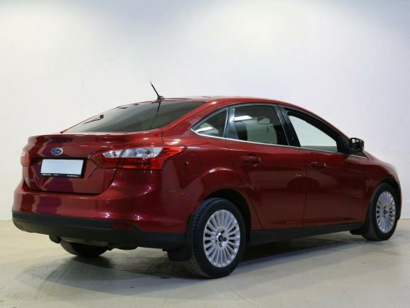 Ford Focus Titanium, 2.0 л, Робот, 2013 фото 5