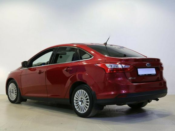 Ford Focus Titanium, 2.0 л, Робот, 2013 фото 6