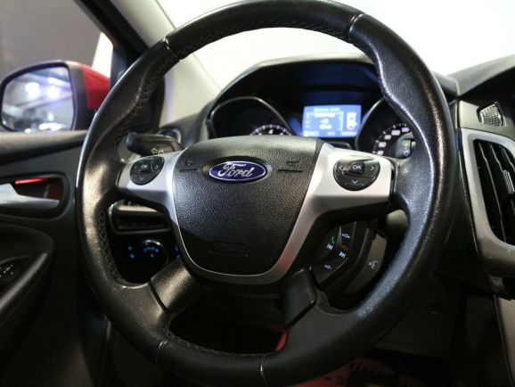Ford Focus Titanium, 2.0 л, Робот, 2013 фото 10