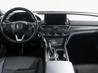 Honda Accord, 1.5 л, CVT, 2018 фото 8