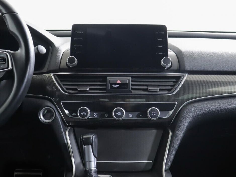 Honda Accord, 1.5 л, Вариатор, 2018 фото 10